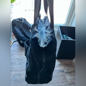 Lucy gym bag - excellent condition